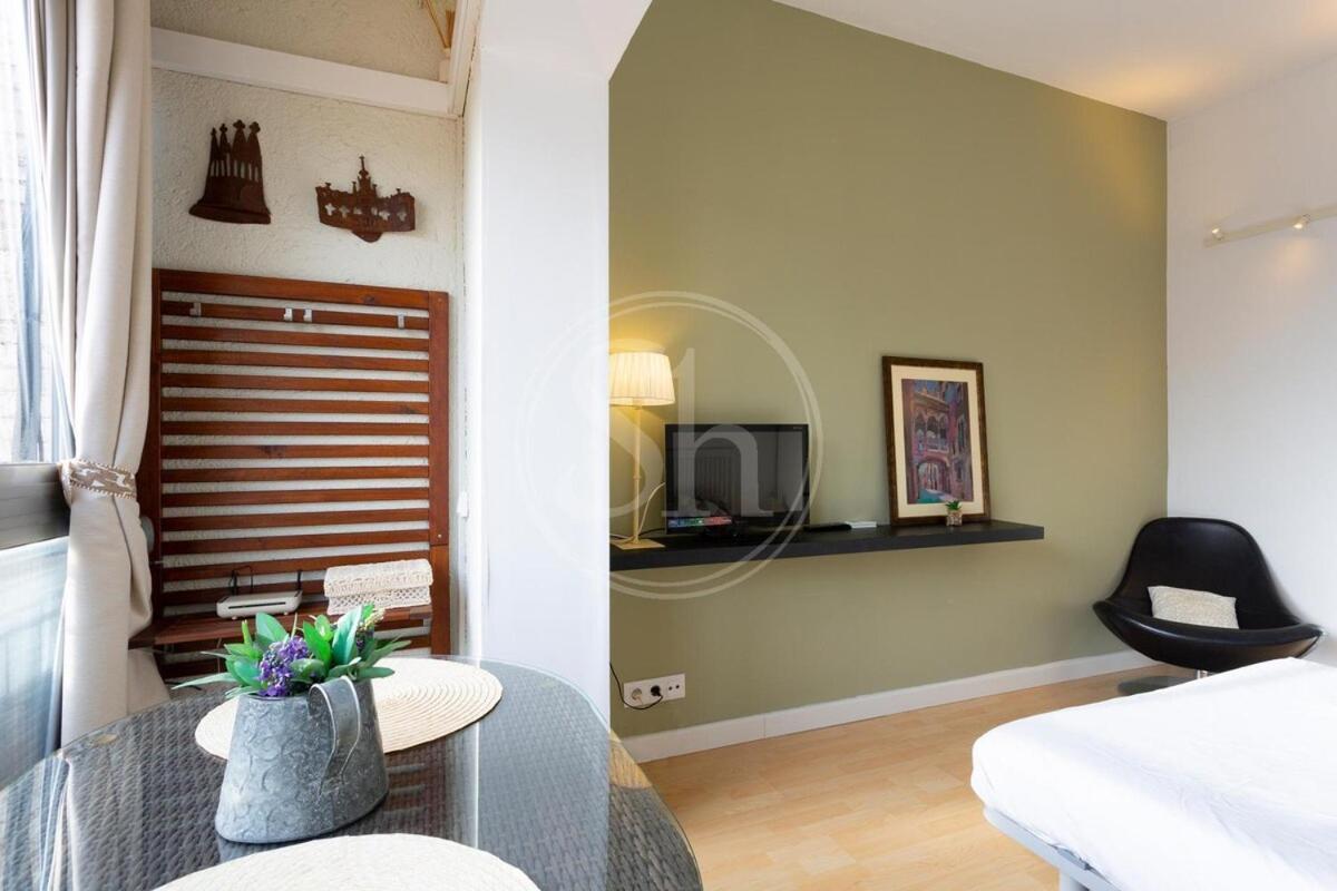Estudio Cerca Del Hospital Sant Pau Appartement Barcelone